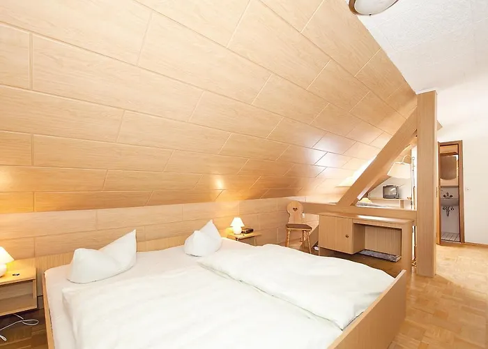 Deutsches Haus 호텔 쿠로르트고리슈