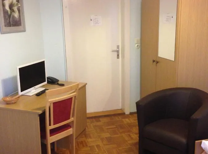 Deutsches Haus 호텔